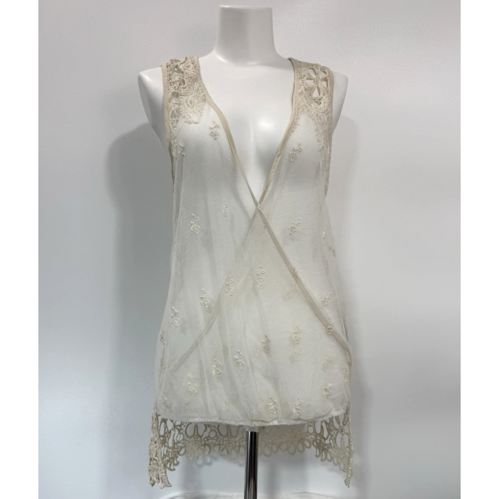 Love Stitch Womens Cream Embroidered Casual Size Small
